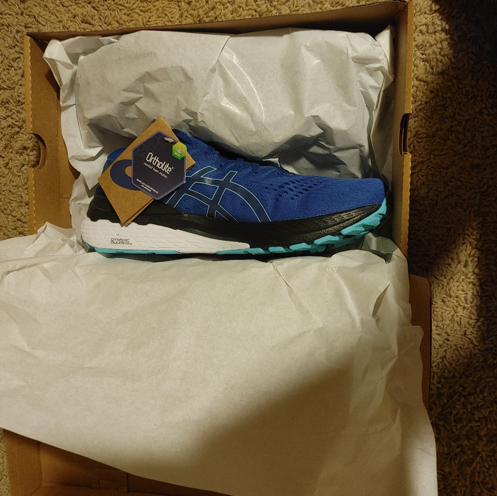 COPY - Asics GEL-KAYANO 28